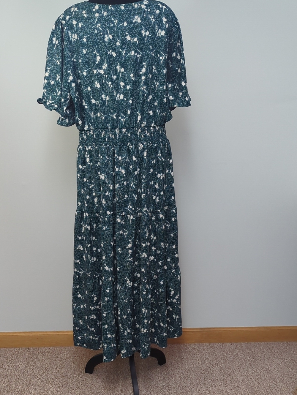 BloomChic Green Floral Smocked Waist Maxi Dress Size 18 Plus Size - Picture 7 of 10